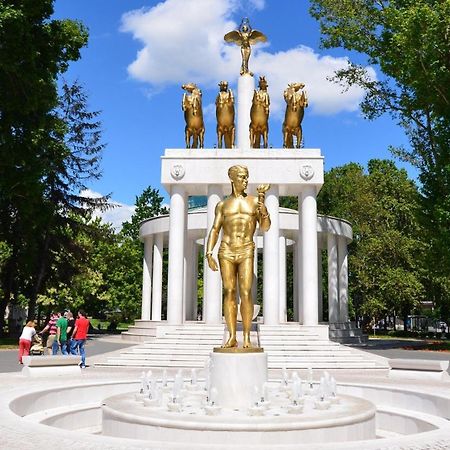City Center Apartment Скопие Екстериор снимка
