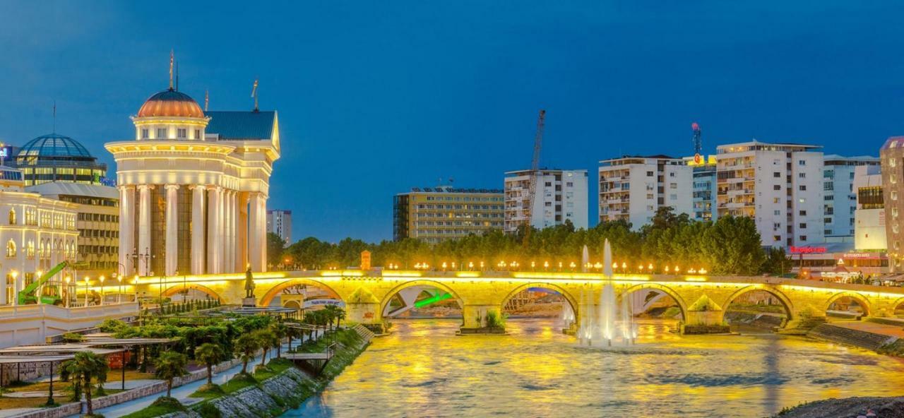 City Center Apartment Скопие Екстериор снимка